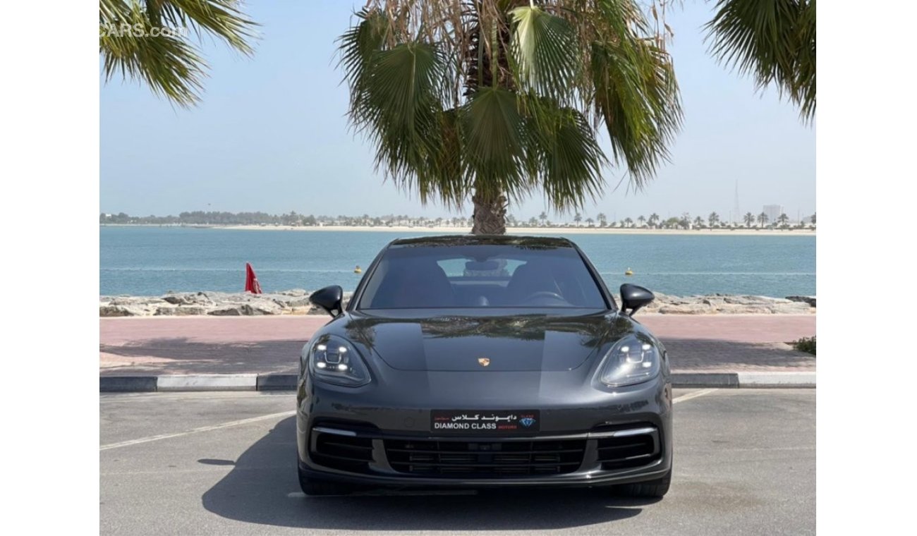 Porsche Panamera 4 GCC accident free under warranty from agency