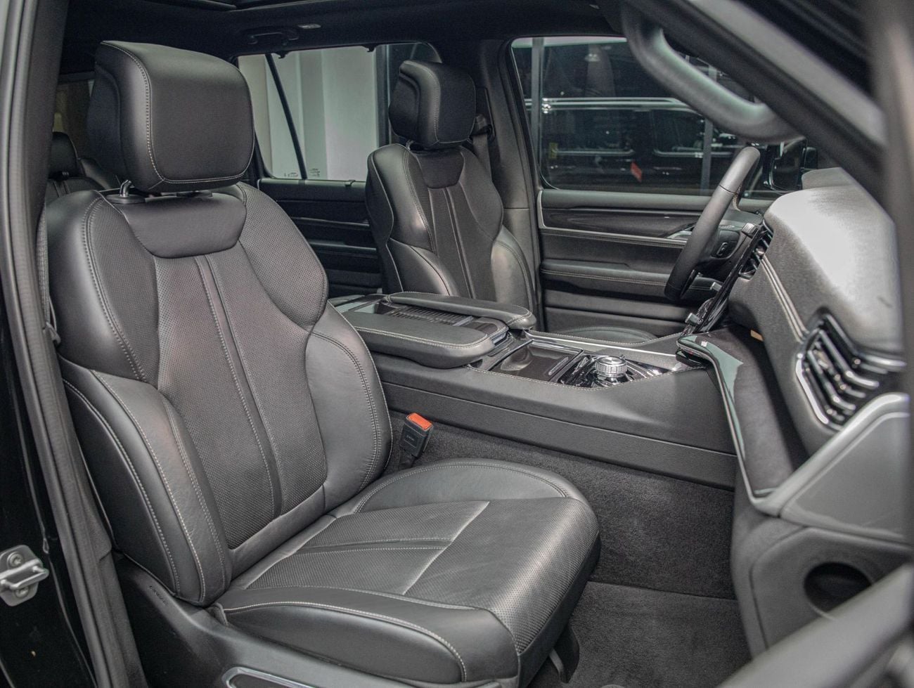 جيب جراند واجونير 3.0T 4WD