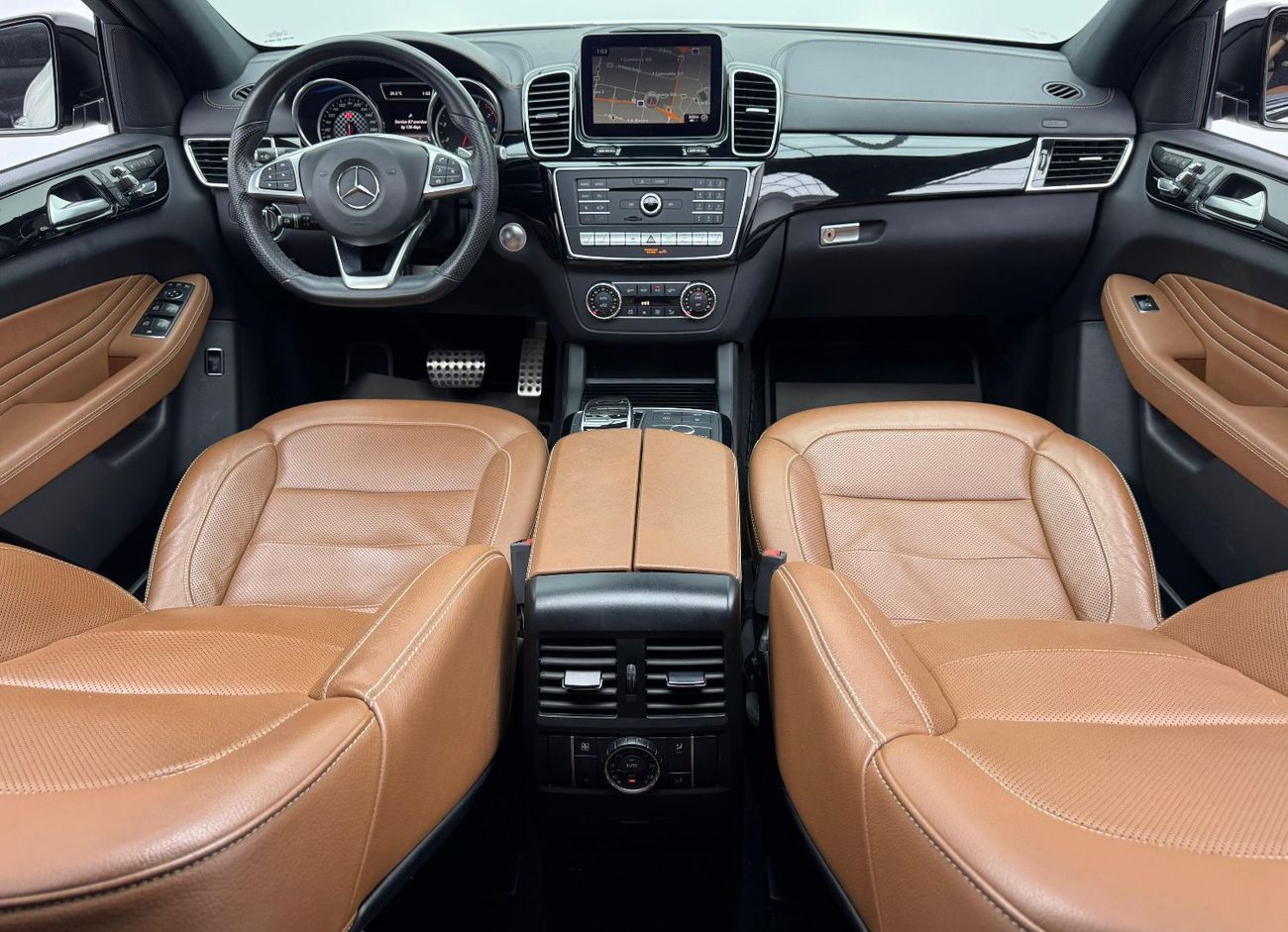 مرسيدس بنز GLE 43 AMG 2019 Mercedes Benz GLE43 AMG, Warranty, Full Mercedes Service History, Excellent Condition, GCC