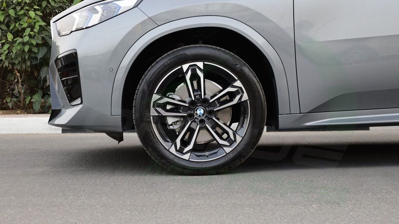 BMW X2 ( Only For Export ) 2026 BMW X2 SDRIVE 25i M 2.0T FWD BRAND NEW