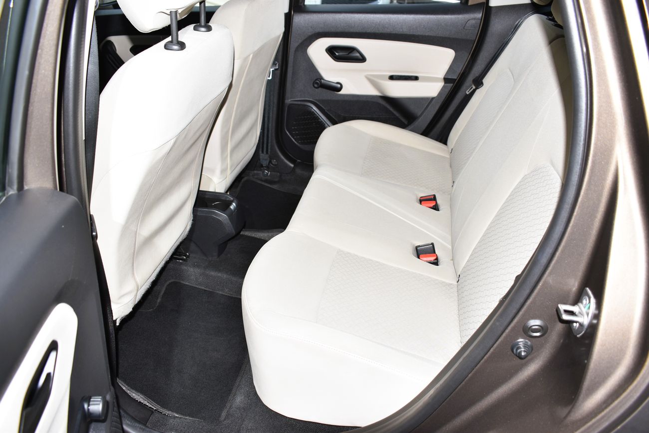 Renault Duster AED 559 PM | 1.6L PE 2WD GCC DEALER WARRANTY