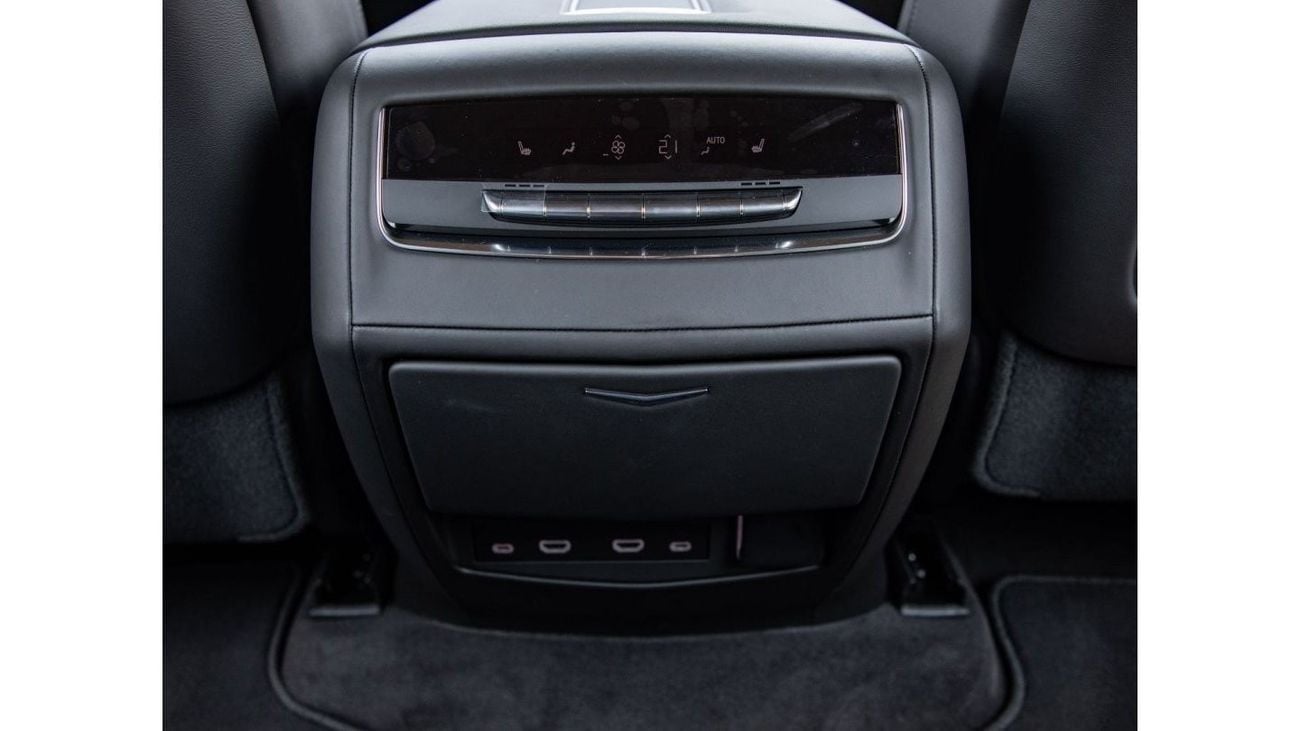 Cadillac Escalade Platinum ESV 4WD/ 5 YEARS Warranty & Services. For Local Registration +5%