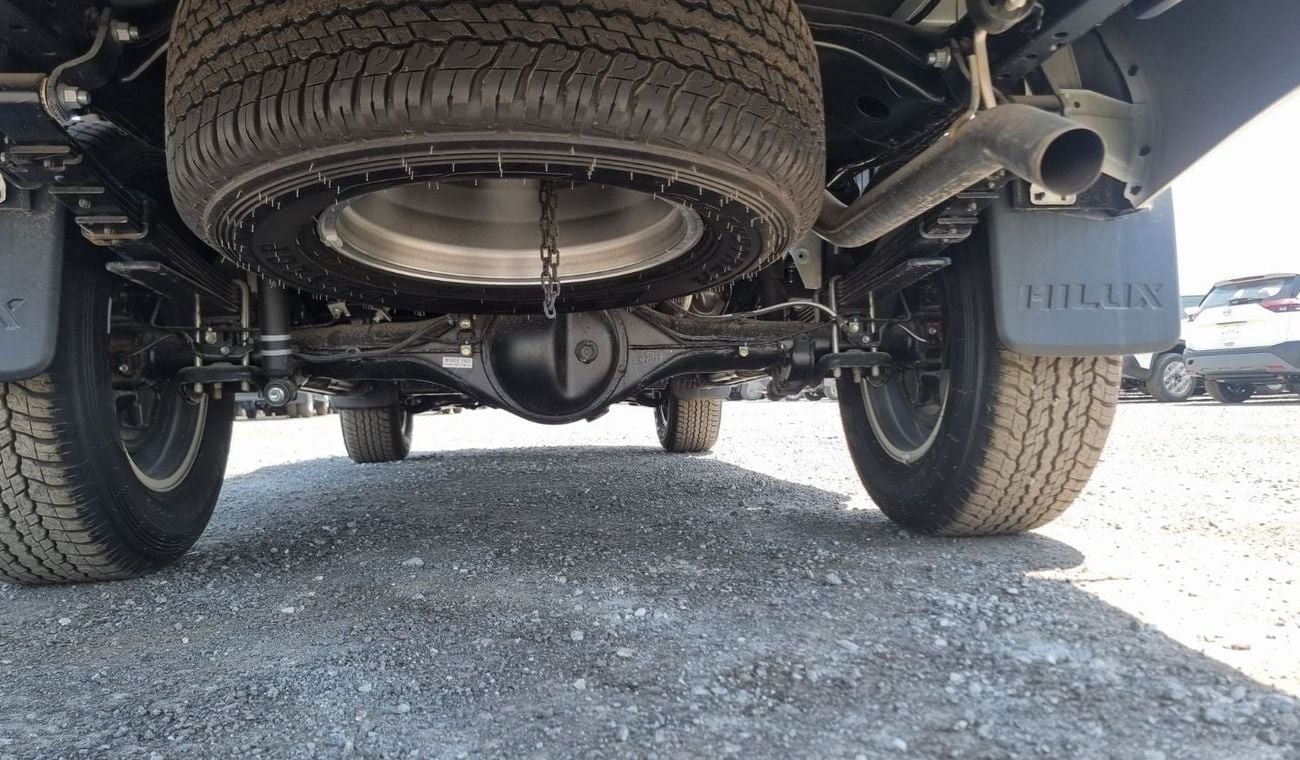 Toyota Hilux TOYOTA HILUX 2.4 DSL AUTOMATIC WITH PUSH START 2025 MODEL