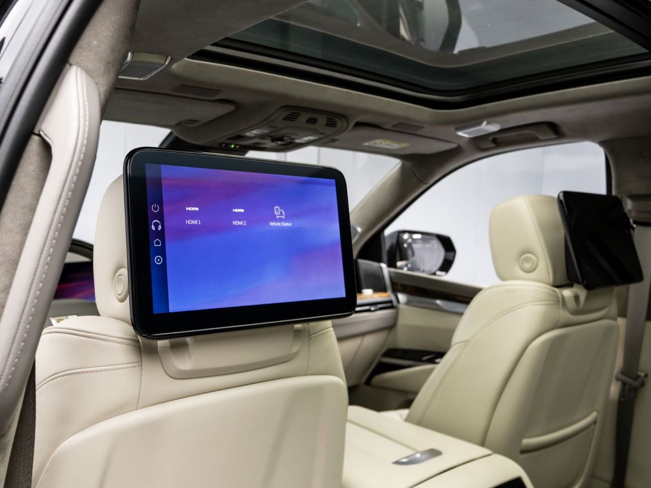 Cadillac Escalade 2025 Cadillac Escalade Black Edition, 6.2 Supercharged V8, AWD, 682bhp, 10 Speed Automatic