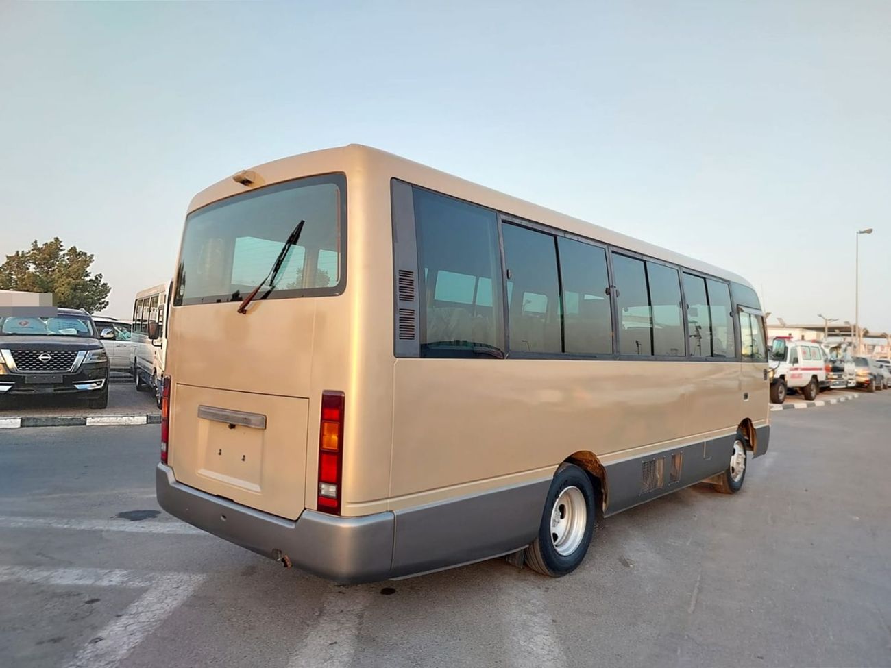 Nissan Civilian NISSAN CIVILIAN BUS RHD 1999 MODEL 4.1 L DIESEL  AUTOMATIC(PM00617)