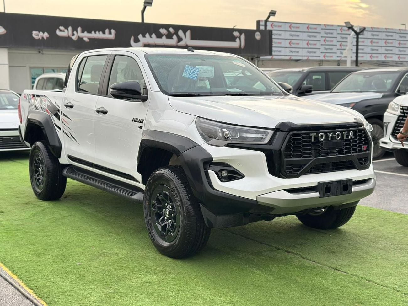 Toyota Hilux Toyota Hilux Gr Sport 4,0L Model 2026 Spec Saudi