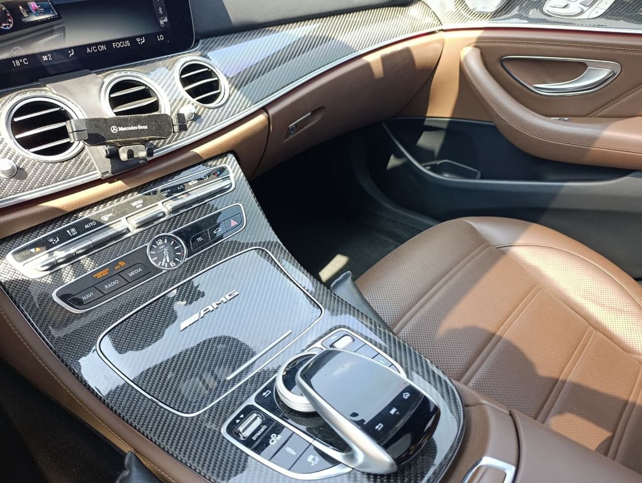 Mercedes-Benz E 63 AMG MERCEDES BENZ E 63 AMG