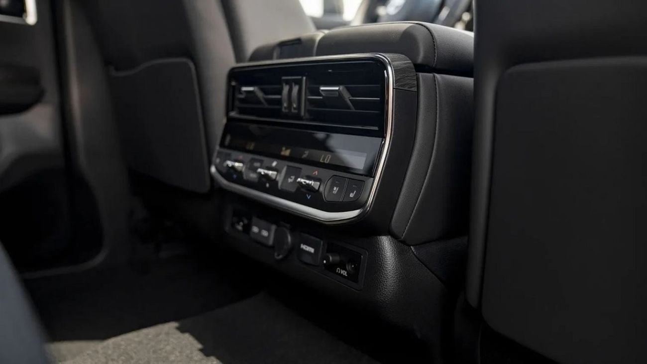 تويوتا لاند كروزر GR-S