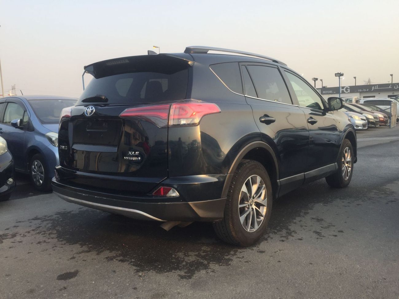 Toyota RAV4 TOYOTA RAV4 HYBRID  4X4 XLE
