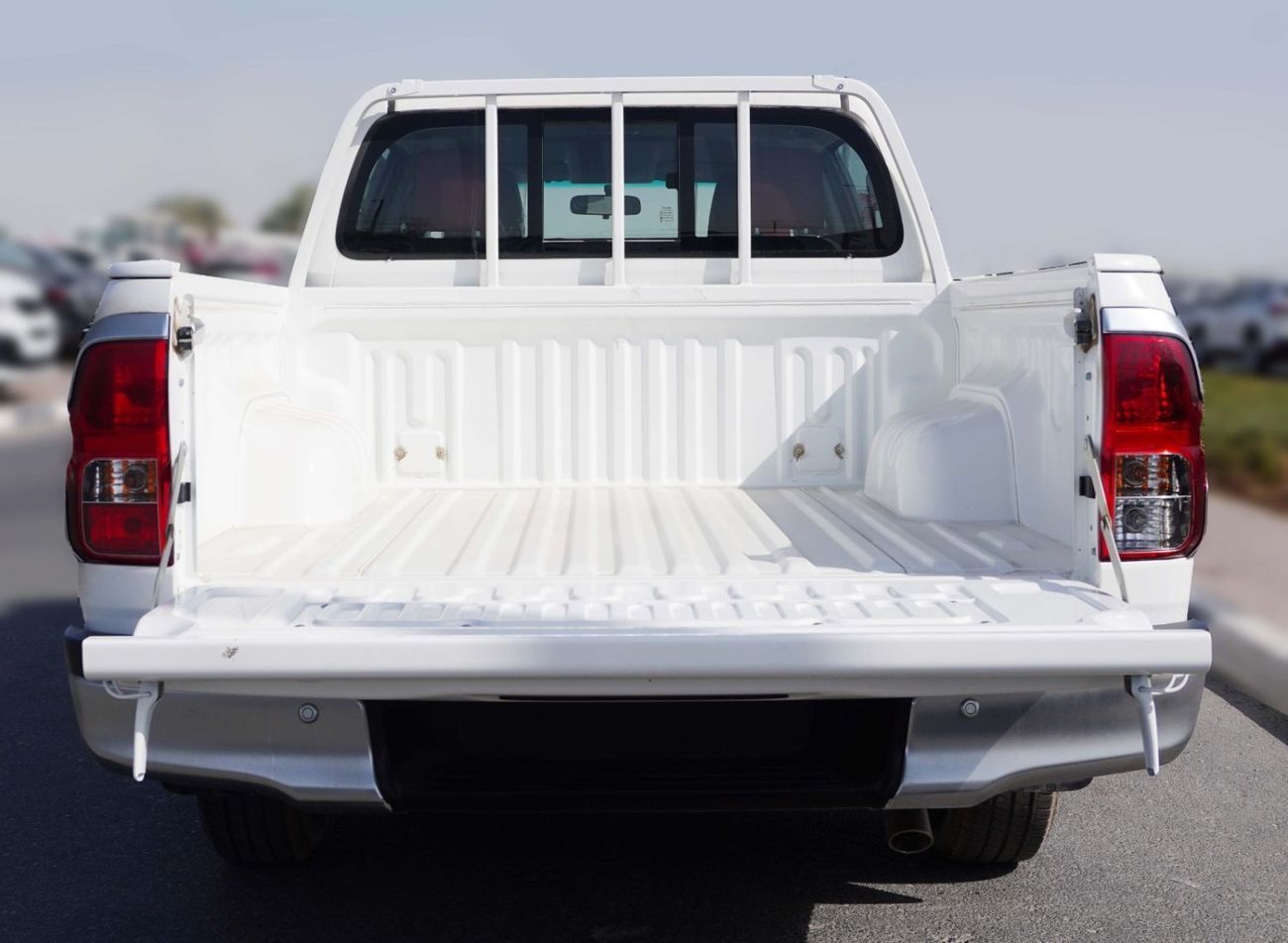 تويوتا هيلوكس HILUX 2.7L 4X2 A/T