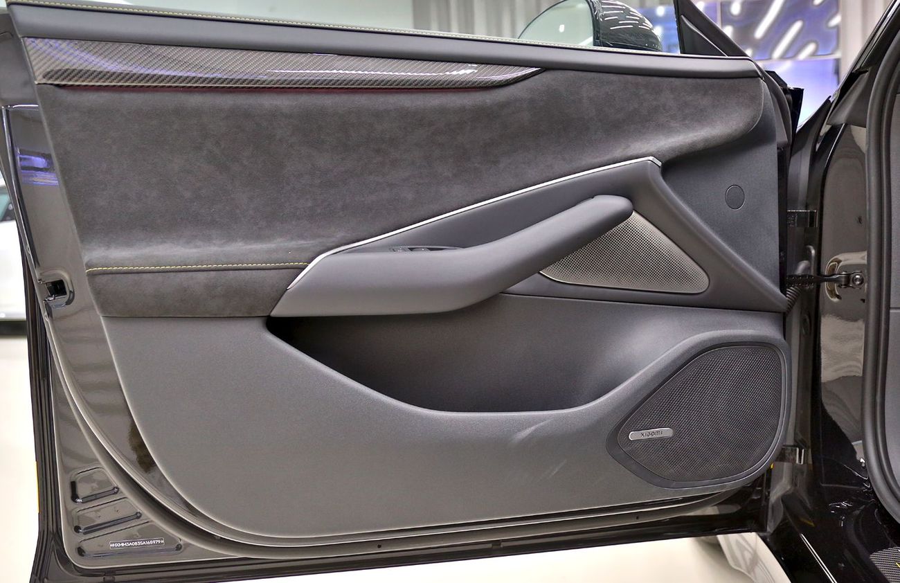 Xiaomi SU7 Ultra 2025 Standard Edition (EXPORT ONLY)