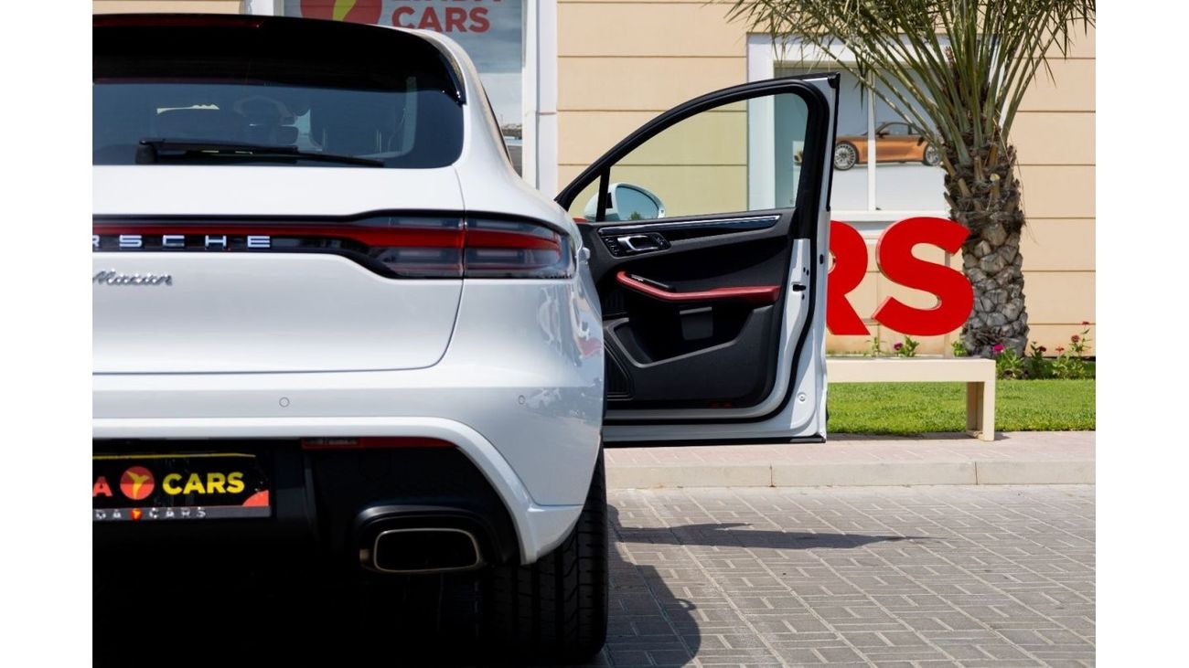Porsche Macan Porsche Macan 2023 GCC under Agency Warranty with Flexible Down-Payment.