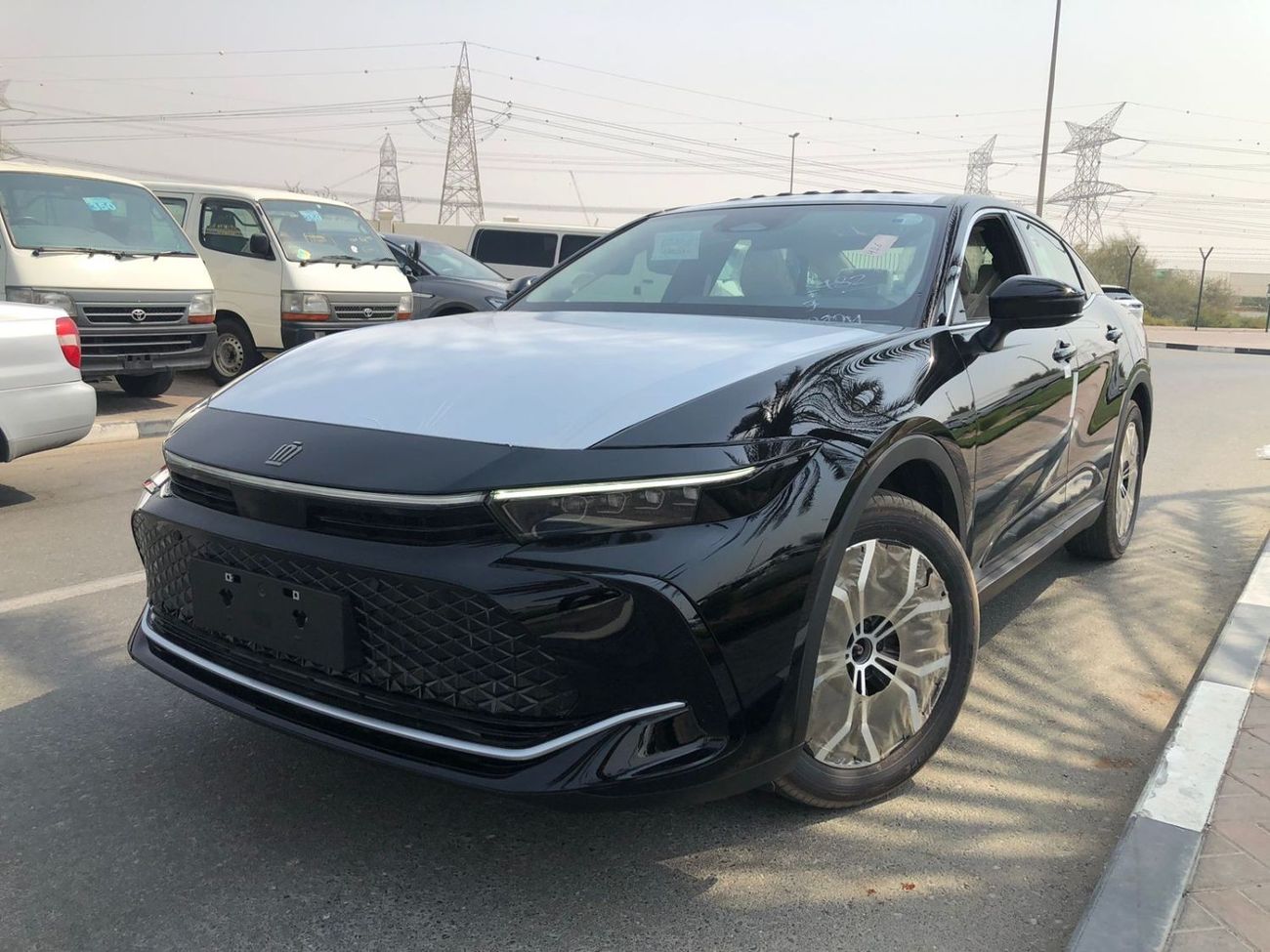 Toyota Crown TOYOTA_CROWN_2.5_HYBRID_FULL_OPTIONS_2023