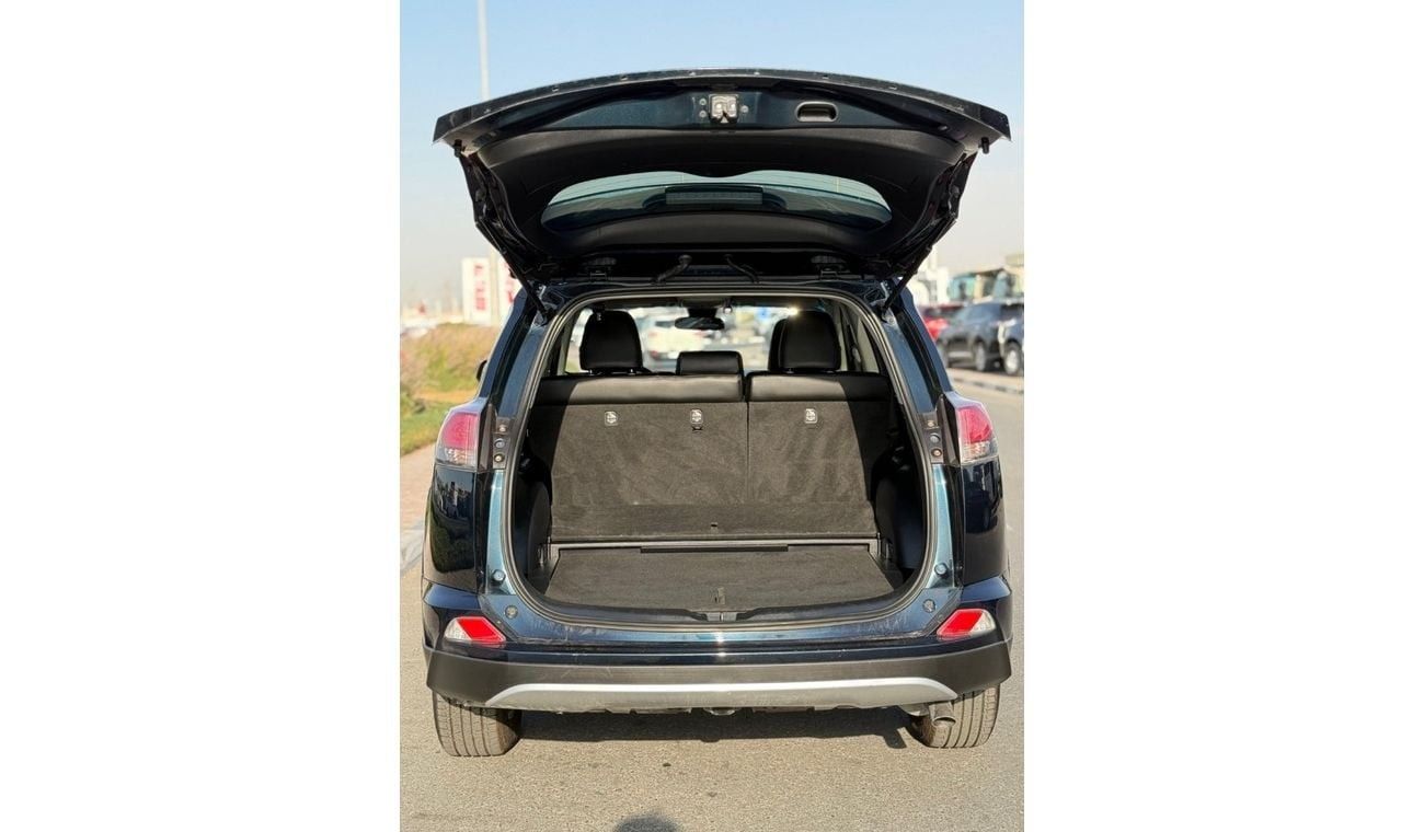 Toyota RAV4 Hybrid TOYOTA RAV4 XLE premium