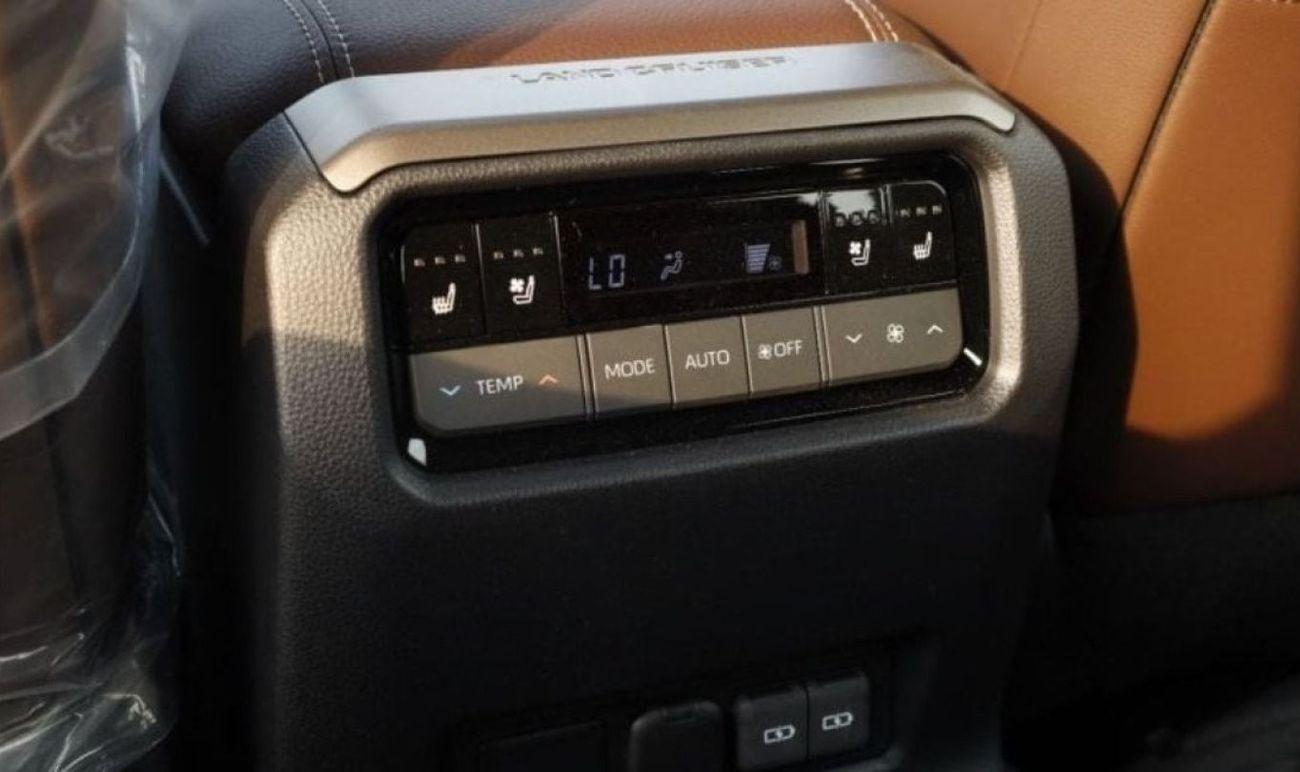 Toyota Prado 2.4L PETROL 2024 GCC