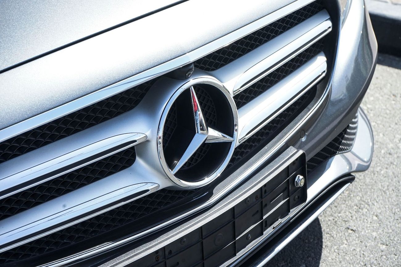 Mercedes-Benz CE 200 The 2019 Mercedes-Benz E 300 is a luxury sedan (also available in coupe) featuring a 2.0L turbocharg