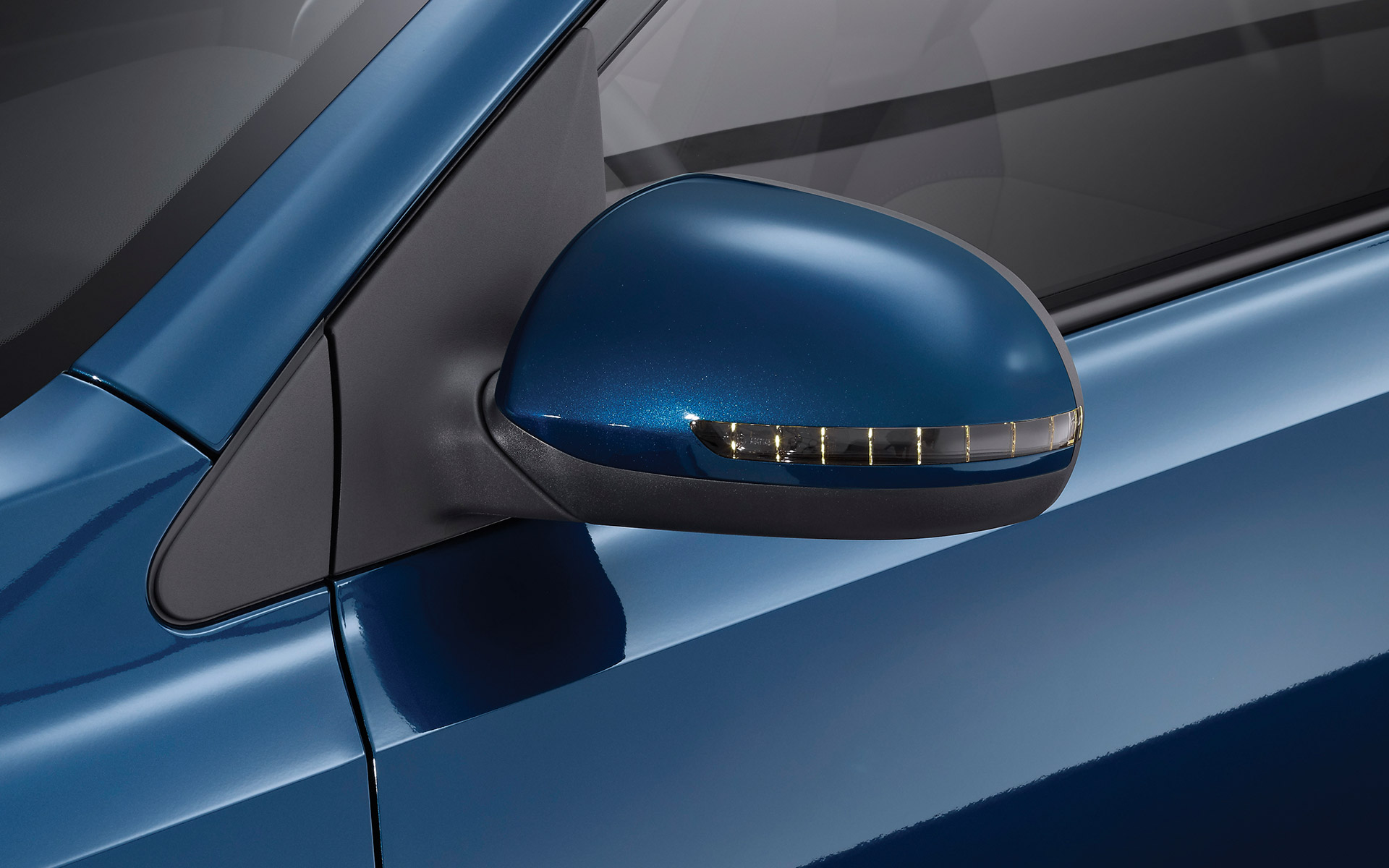 Kia Pegas exterior - Side View Mirror