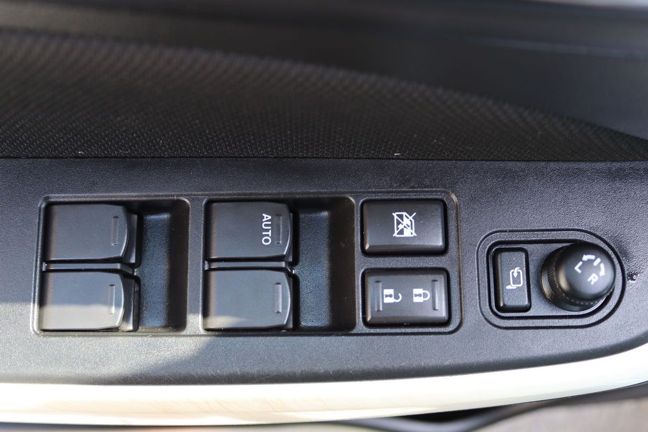 Suzuki Swift GLX ACCIDENTS FREE- GCC - ENGINE 1200 CC - FULL OPTION - MADE IN JAPAN