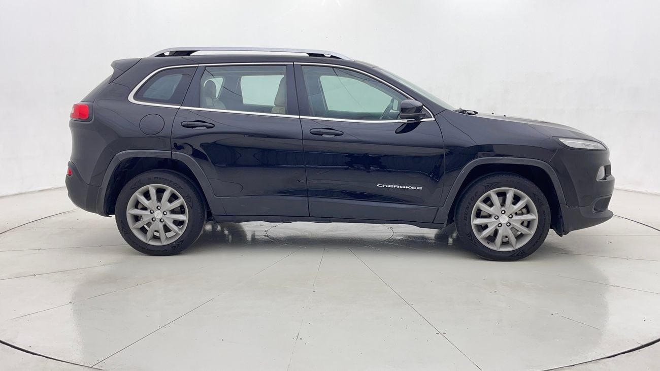 جيب شيروكي 2018 LIMITED | AED 770/Month | 0 DP | 30 Day Return | Warranty | Service History
