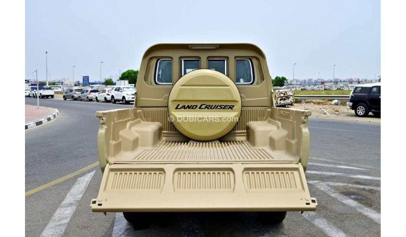 Toyota Land Cruiser Pick Up Double Cab V8 4.5L Diesel MT with Front / Rear Diff Lock, Black Wheels, Winch