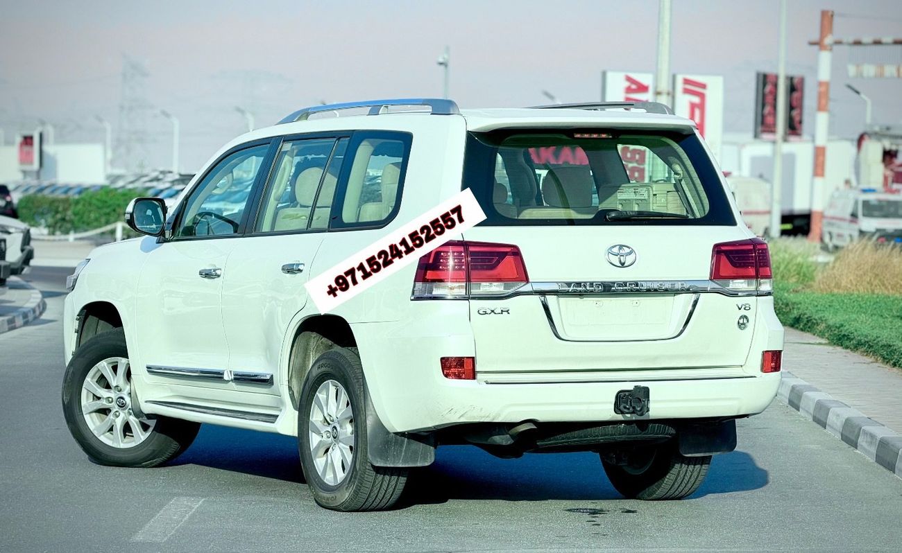 Toyota Land Cruiser 2018 Model GXR Diesel Engine V8 Full Option Very Clean and Perfect Condition
