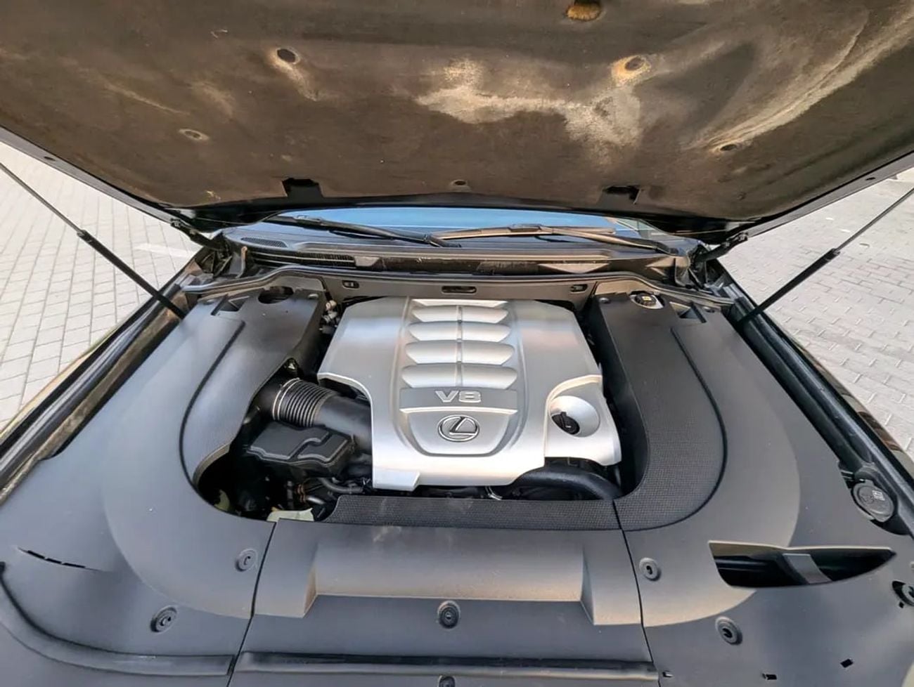 Lexus LX570 LX 570 Sport | GCC Specs | Pristine Condition