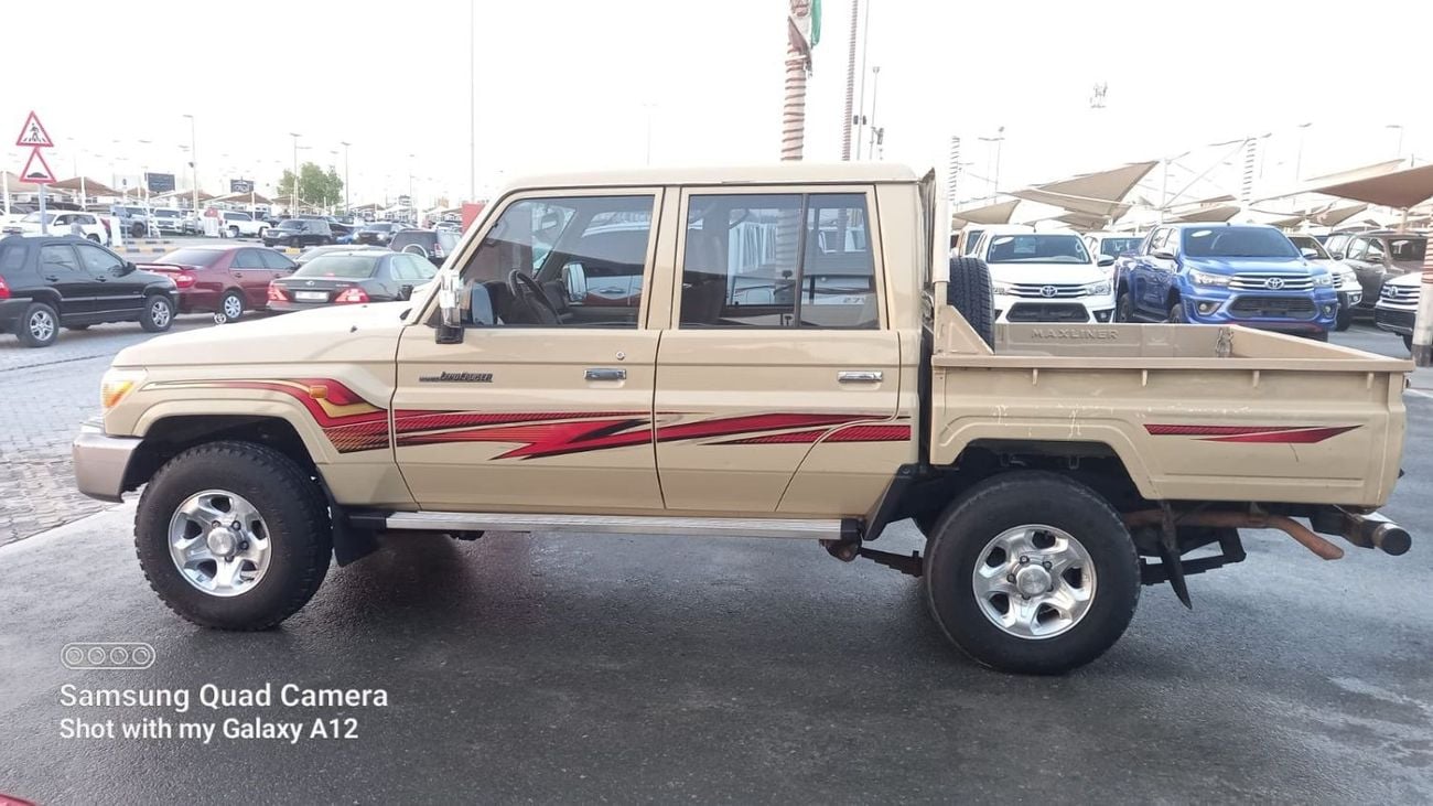 تويوتا لاند كروزر بيك آب TOYOTA LAND CRUISER PICKUP DOUBLE CABIN engine 4.0 V6 4x4 manual clean car without accident very goo