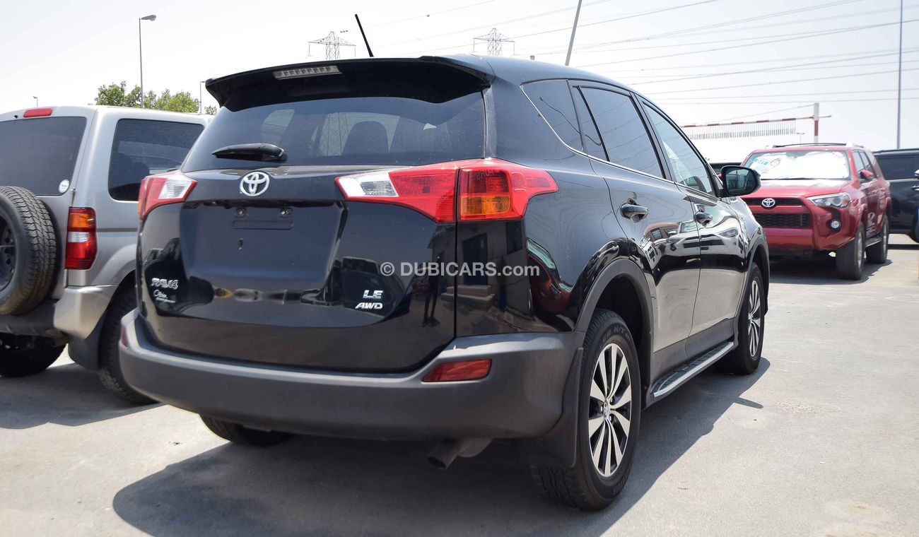 تويوتا راف ٤ LE AWD