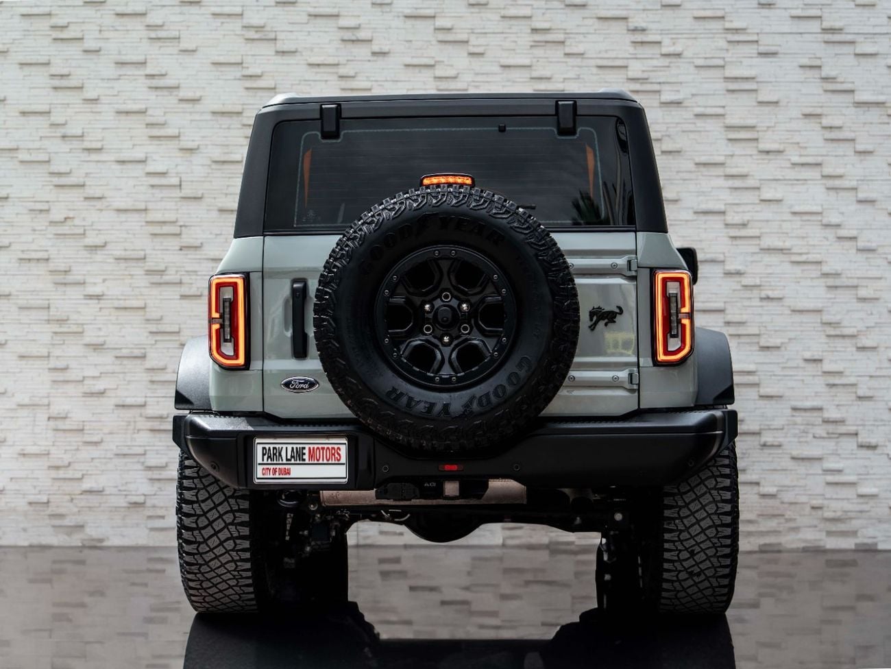 Ford Bronco Wildtrak 2.7L (4 Seater)