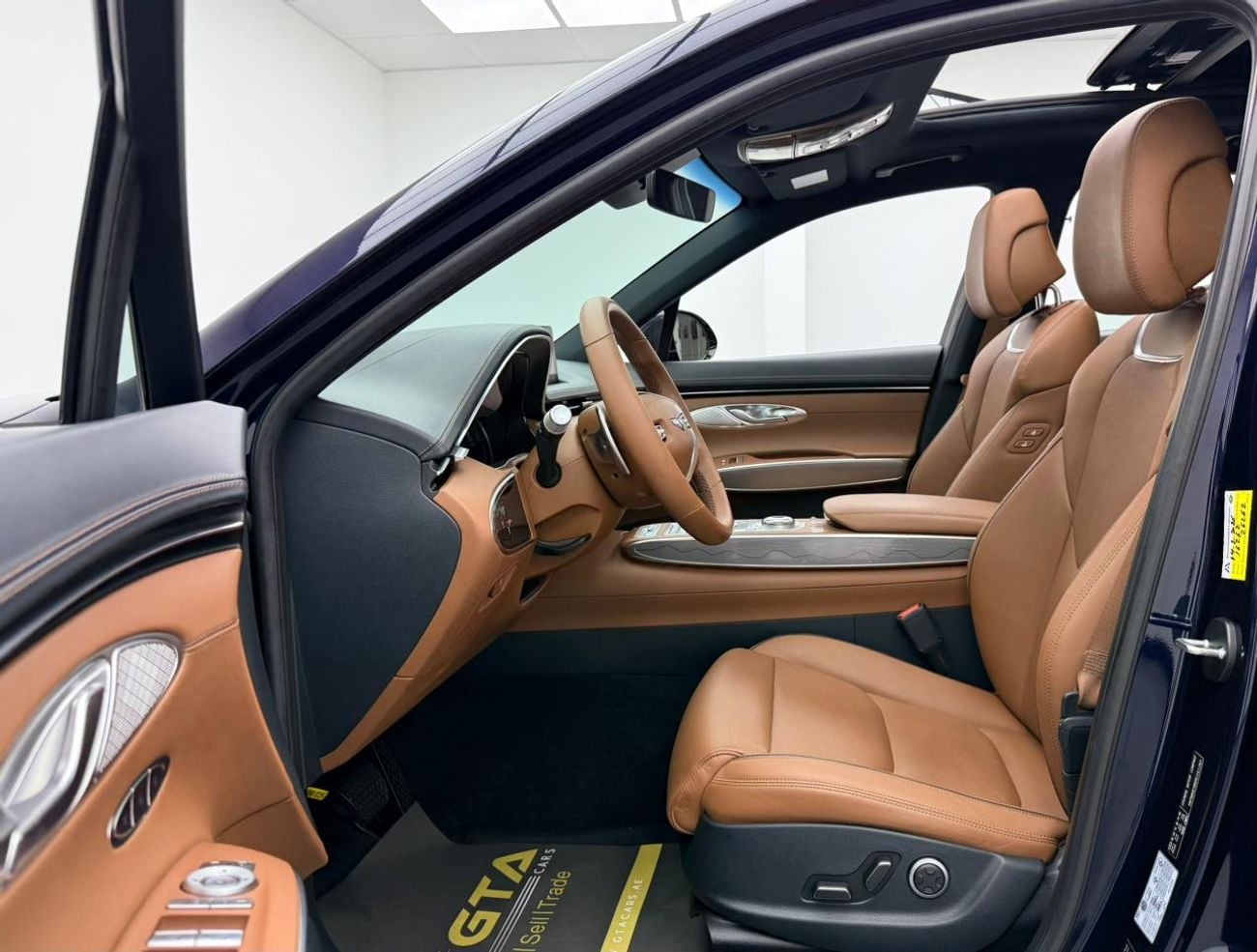 Genesis GV70 PREMIUM 2024 Genesis GV70 Premium, 2030 Genesis Warranty + Service Pack, Full Genesis Service History, GCC