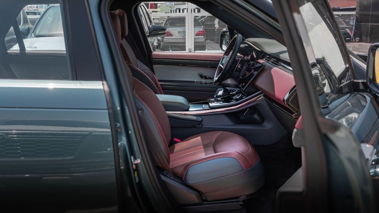 Land Rover Range Rover Sport HSE DYNAMIC 2023 Range Rover Sport | 3.0L Mild Hybrid | AWD | European Specs