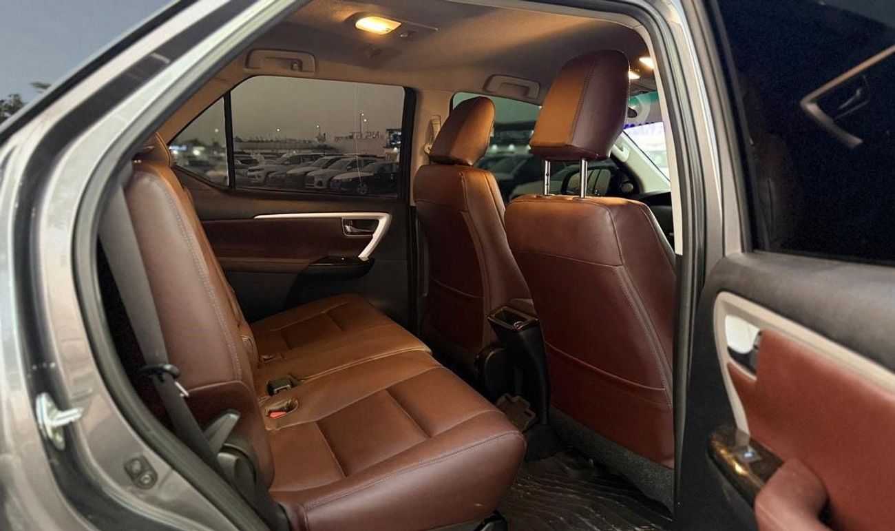 Toyota Fortuner 2016 | RHD | 2.8L DIESEL ENGINE | AUTOMATIC TRANSMISSION | 4 X 4 | PREMIUM BROWN INTERIOR | PUSH STA