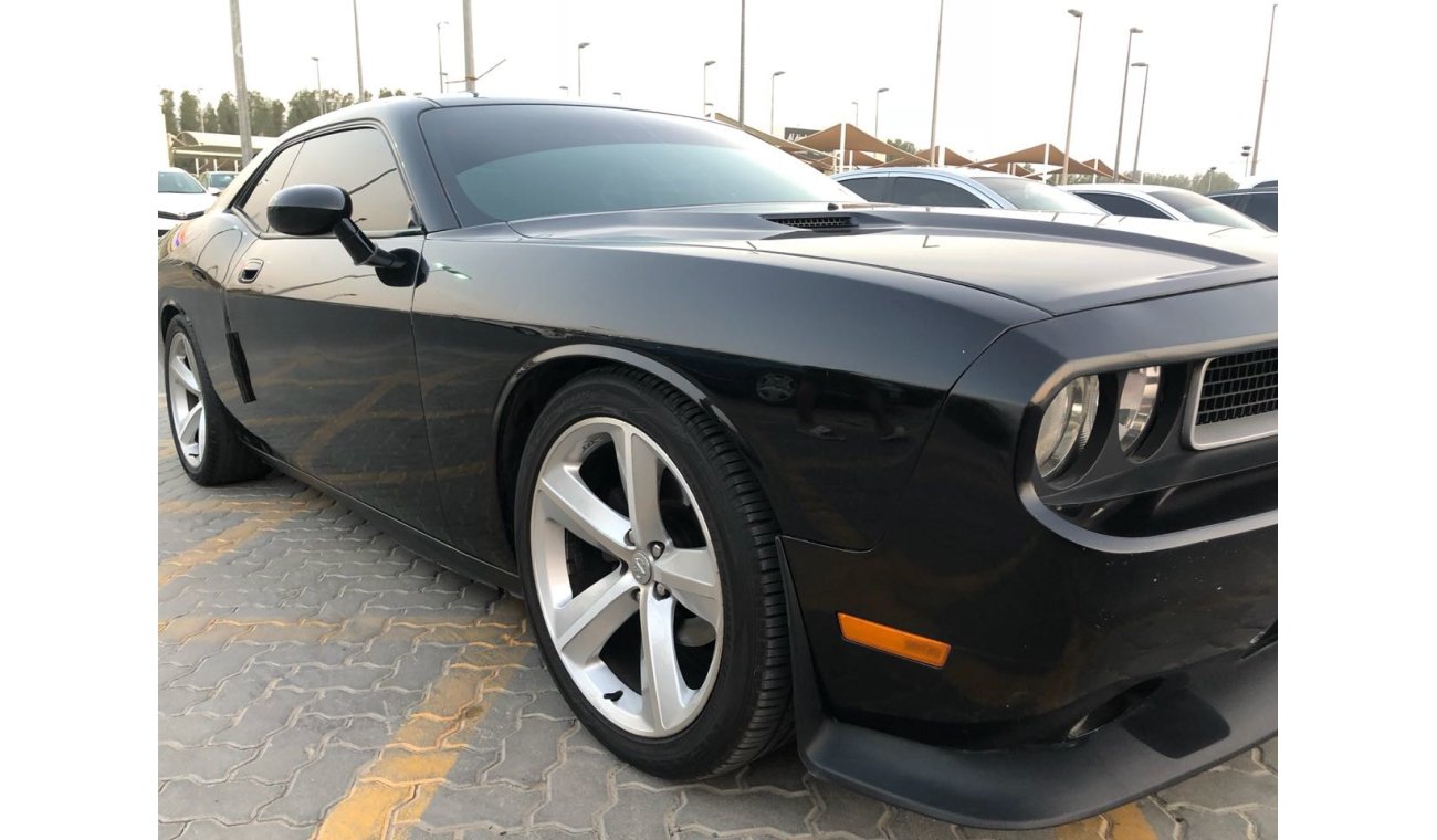 Dodge Challenger FULL OPTION GOOD PRICE NEGOTIABLE