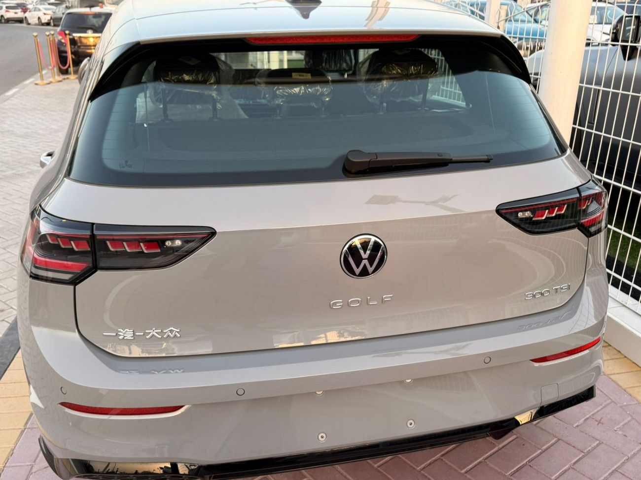 فولكس واجن جولف ار Golf8 R Line 2025