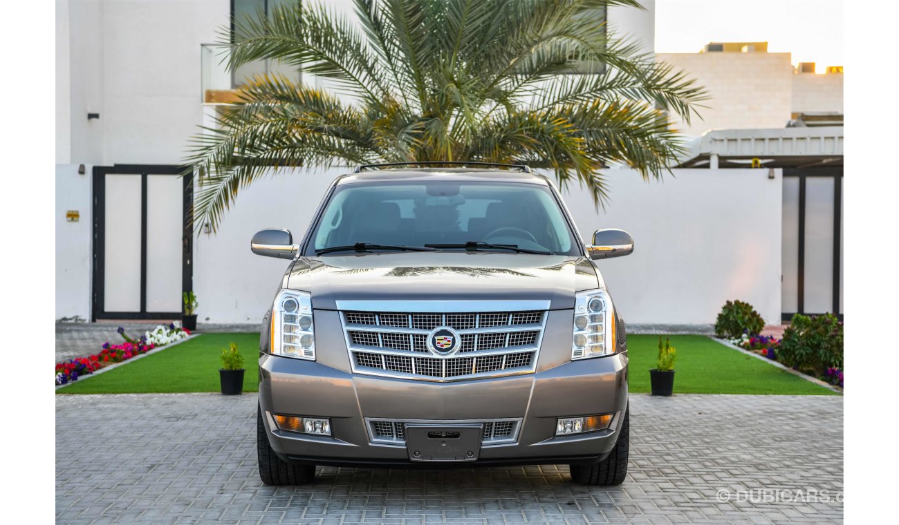 كاديلاك إسكالاد 6.2L V8 Platinum - 2014 - 2 Years Warranty!  - AED 1,610 PER MONTH - 0% DOWNPAYME