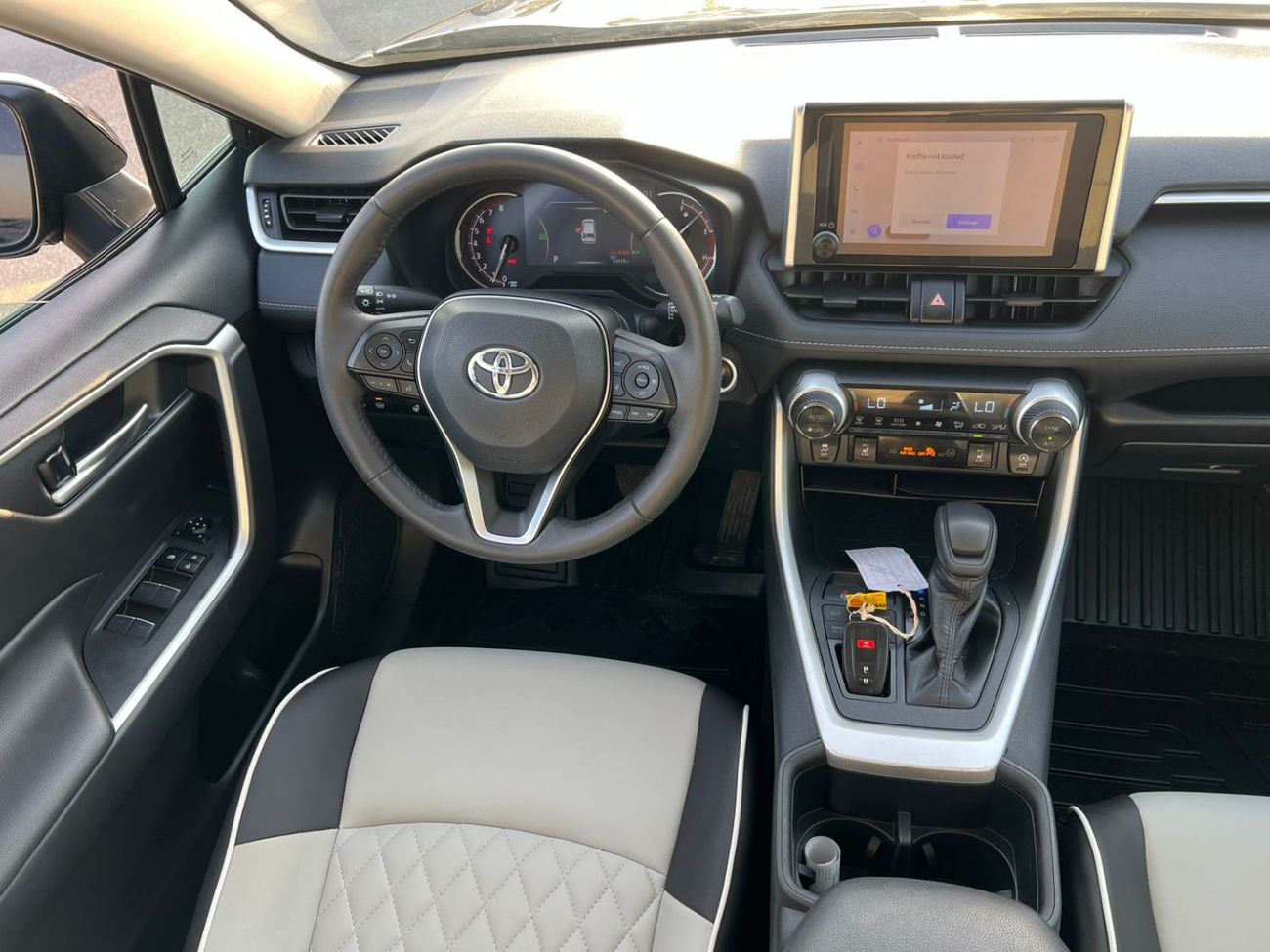 Toyota RAV4 2023 Toyota RAV4, XLE - 2.5L -V4 - 4 Wheel Drive - 4X4 - ELECTRIC  & LEATHER SEATS - PUSH START - Re