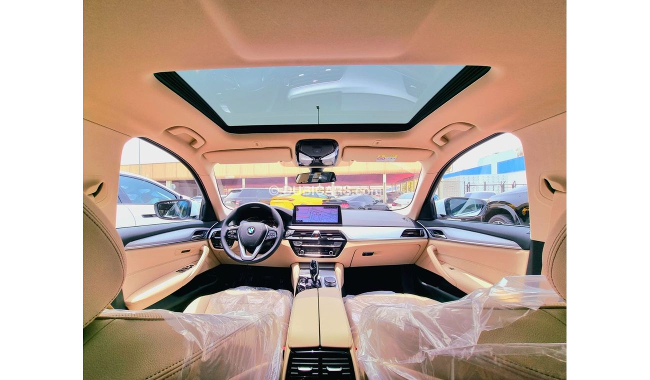 بي أم دبليو 520i i Under Warranty 2023 GCC