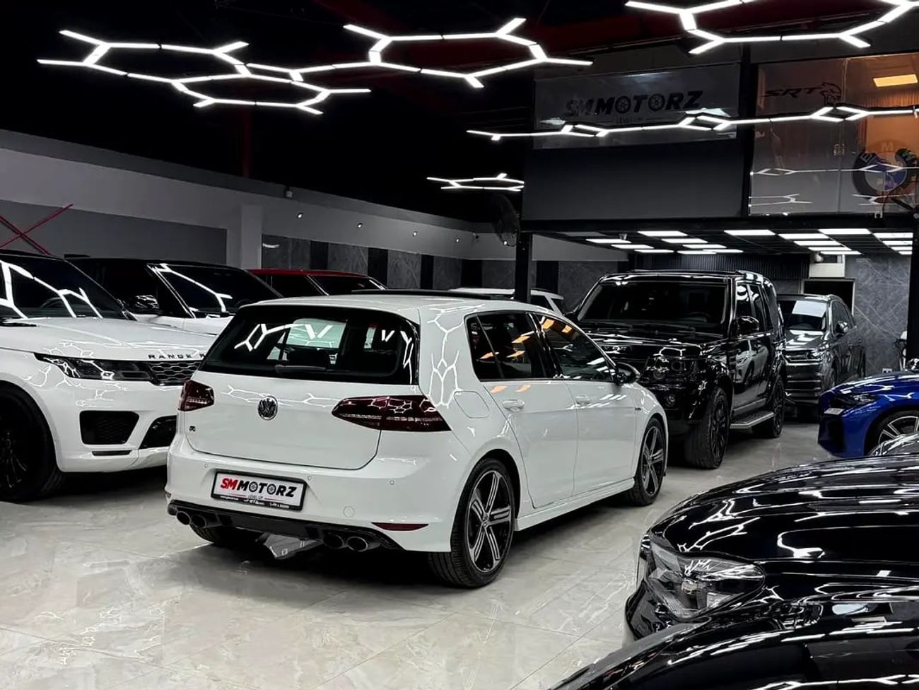 فولكس واجن جولف ار Vw R | 1 Owner | Original Paint | GCC Specs | No Accidents