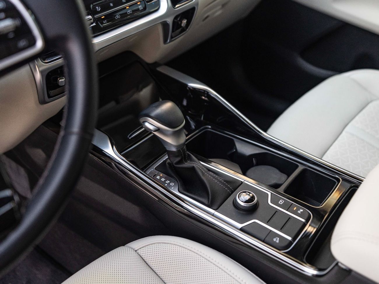 كيا سورينتو 2.5L EX