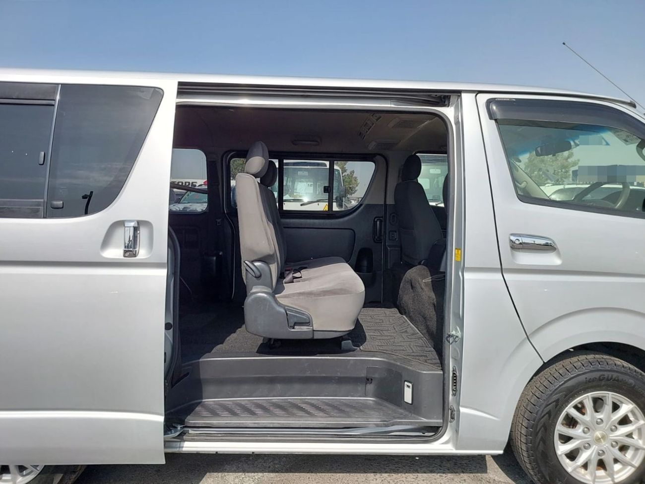 تويوتا هاياس (RAMADAN OFFER) TOYOTA HIACE VAN RHD 2013 MODEL 2.0 L PETROL AUTOMATIC(PM88710)