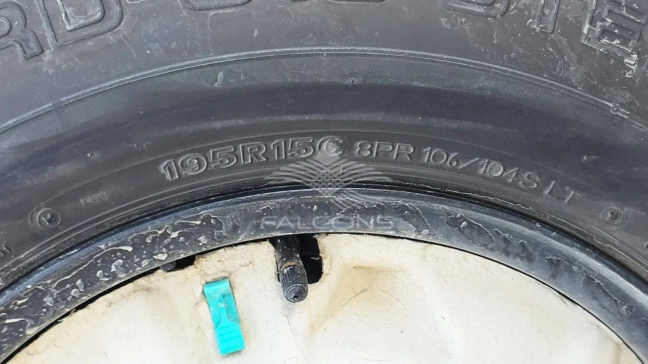 Toyota Hiace Toyota/HIACE D/ 2.5L PNL VAN AC STD RF MT