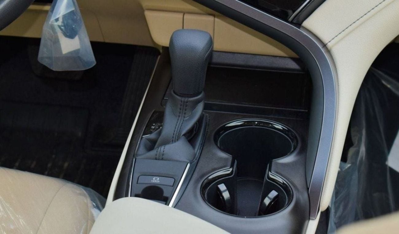 تويوتا كامري LE 2.5P AT MY2023