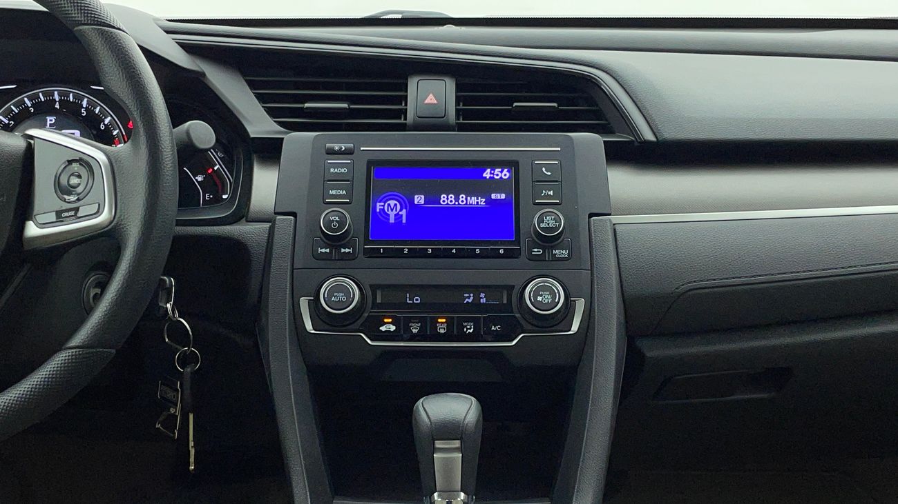 هوندا سيفيك DX 1.6 | بدون دفعة مقدمة | اختبار قيادة مجاني للمنزل