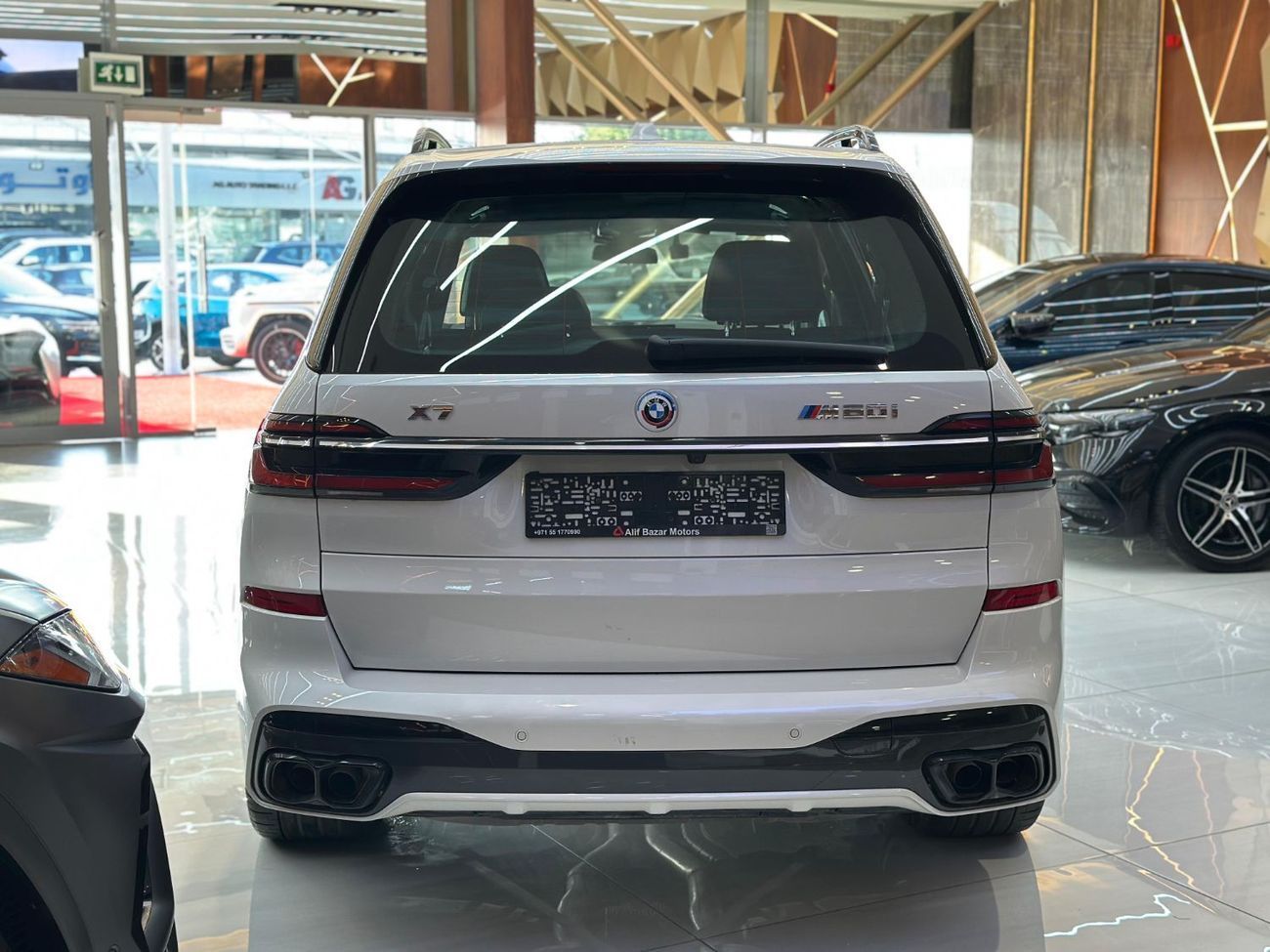 بي أم دبليو X7 xDriveM60i (6 Seats)