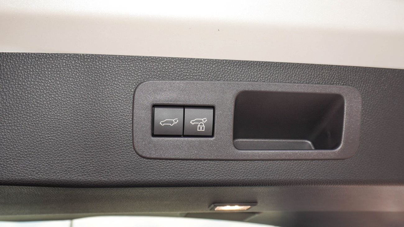 لكزس LX 600 3.5L V6