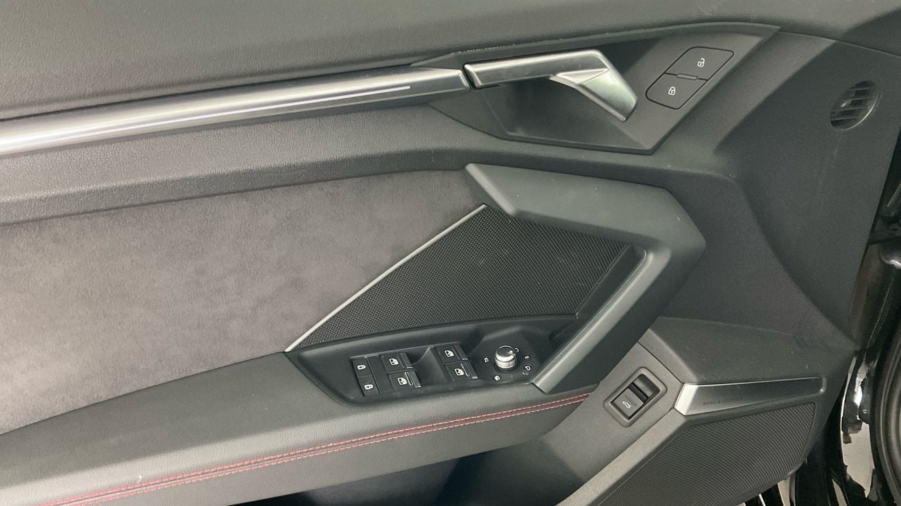 أودي RS3 TFSI quattro | شامل الضمان | 0 ﺪﻔﻋﺓ ﺃﻮﻟﻯ