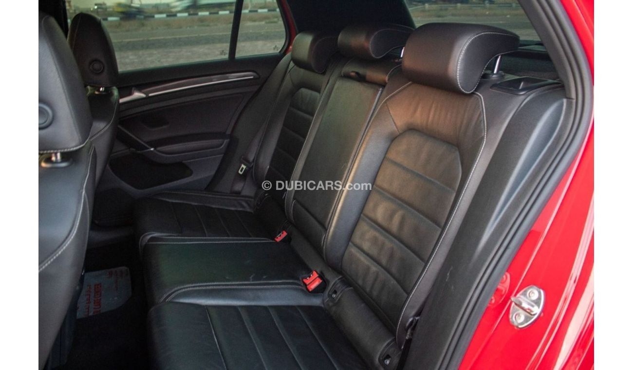 Volkswagen Golf Volkswagen Golf R 2016   Price 57000dirhams  Mileage 163,000 km  Gulf specifications, very, very cle