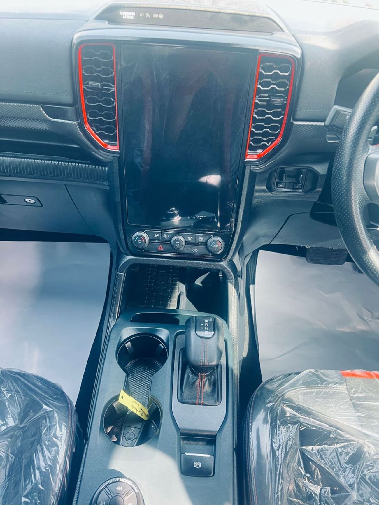 فورد رينجر رابتور PETROL 3.0 LITER RIGHT HAND DRIVE