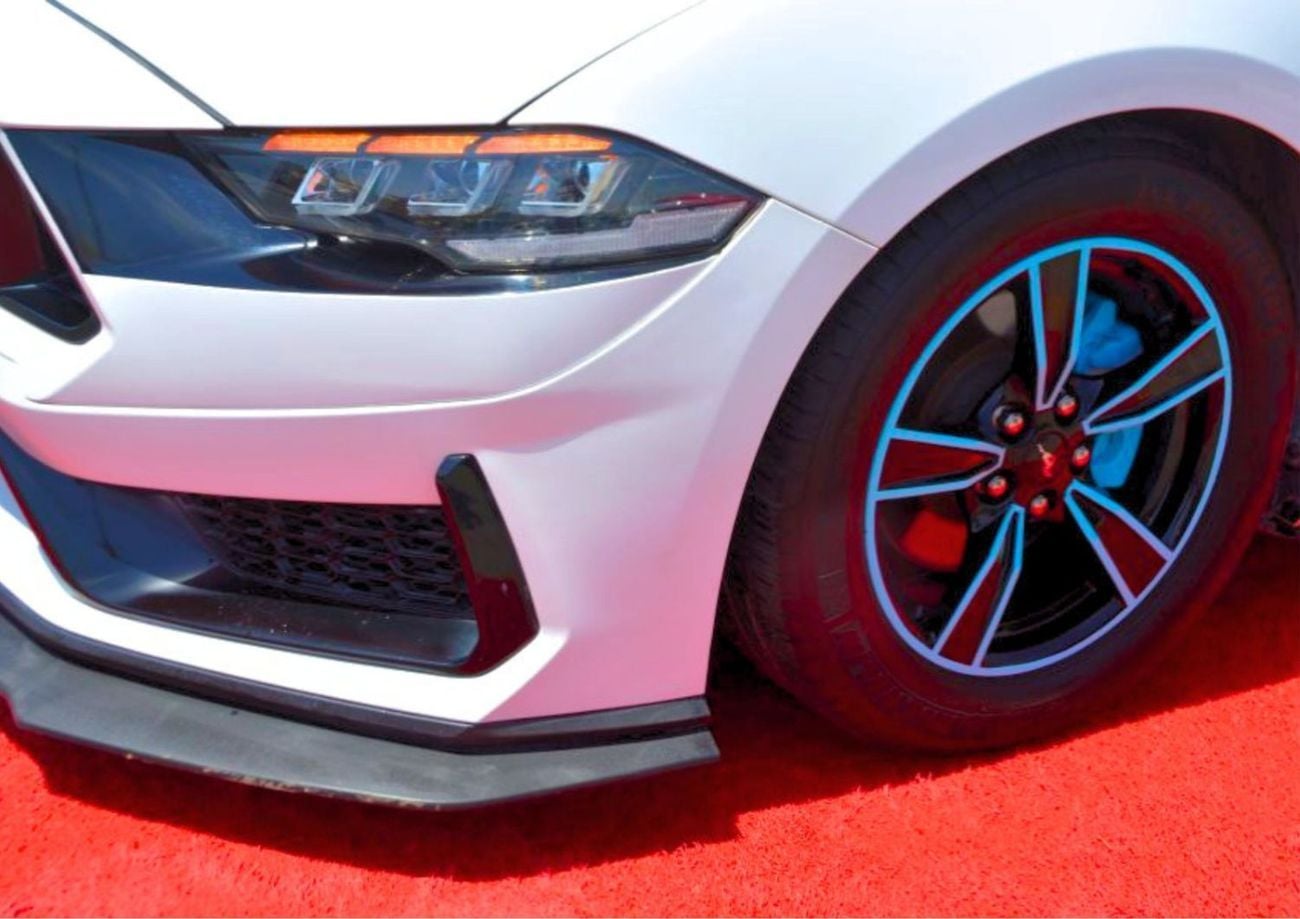 Ford Mustang STD