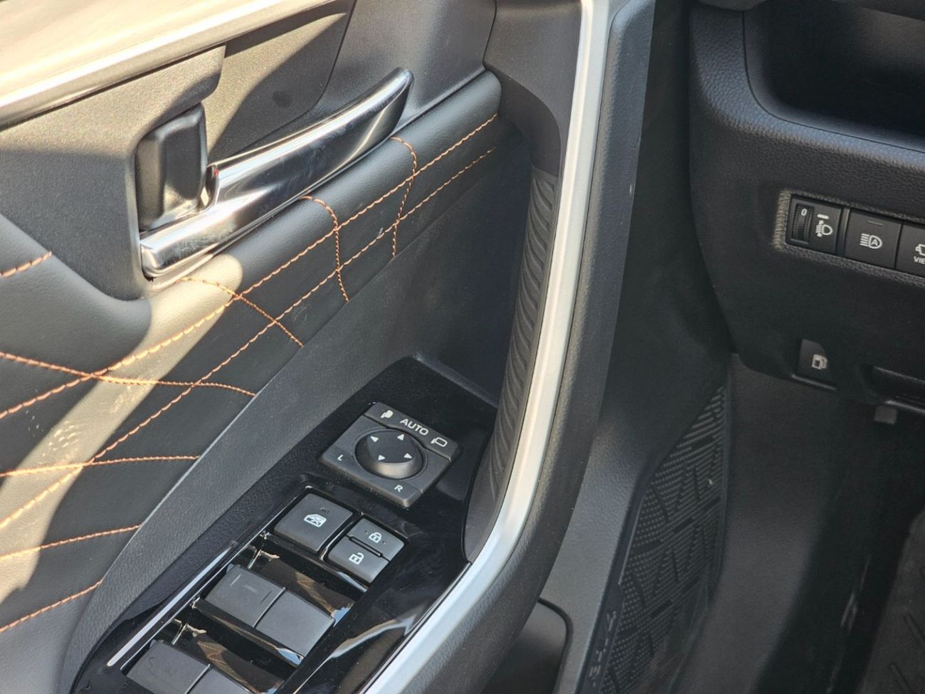 تويوتا راف ٤ Toyota RAV4 2.5L Hybrid, AWD, CUV 5Doors